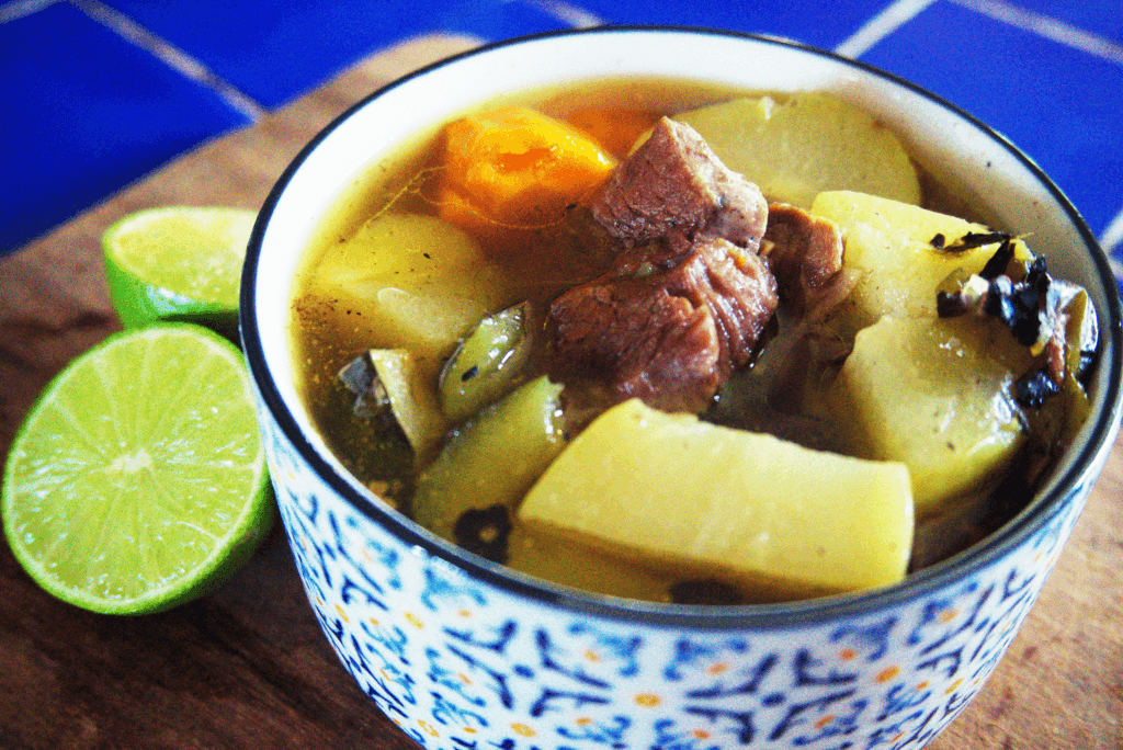 Caldo de res