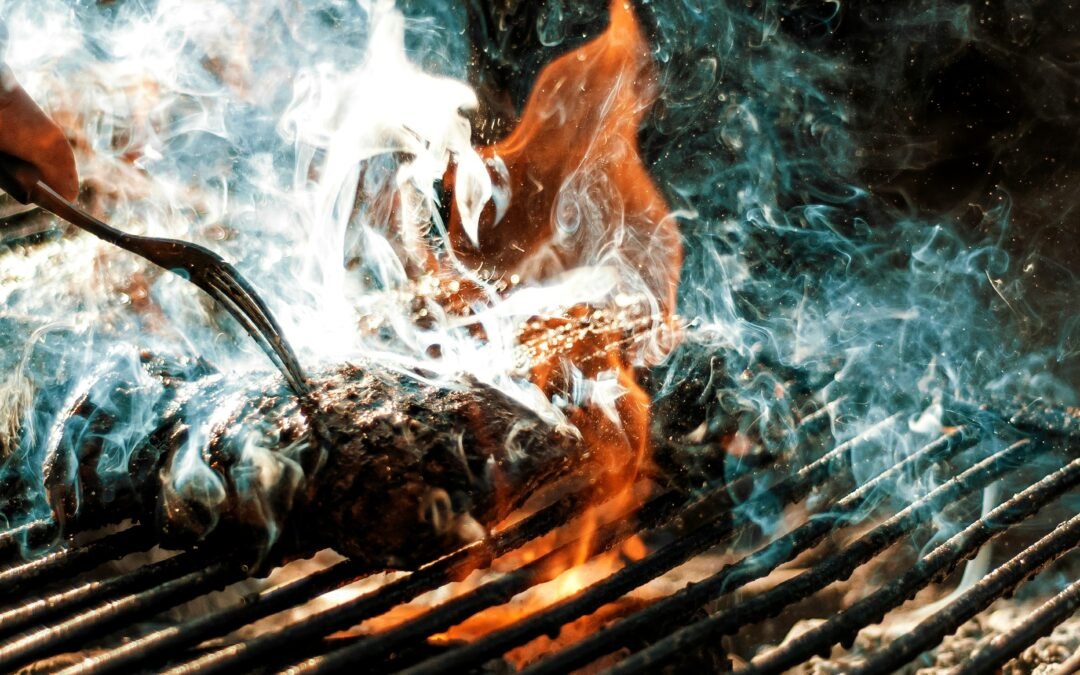 Carne para asar ecológica con diferentes cortes perfectos para barbacoa de verano
